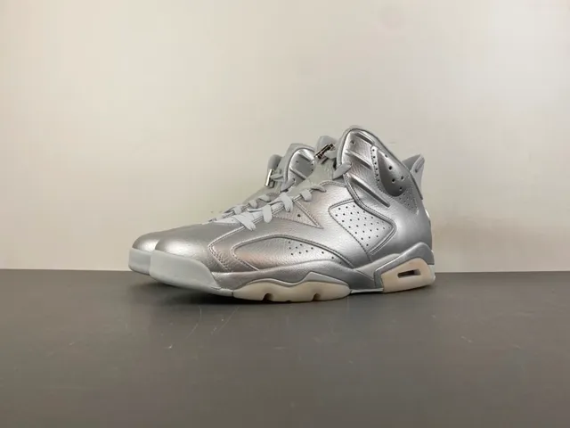 Tênis de basquete Air Jordan 6 prata metálico 10