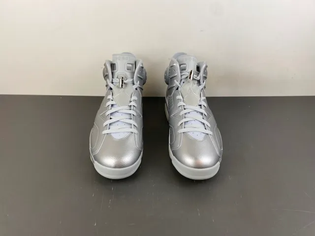 Tênis de basquete Air Jordan 6 prata metálico 11