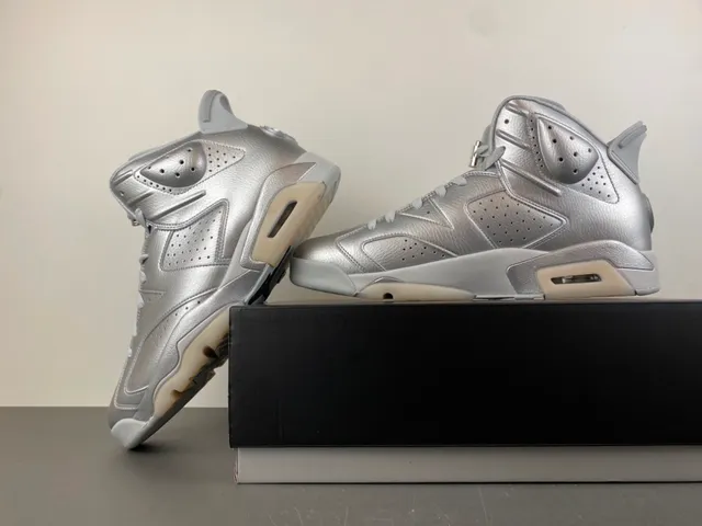 Tênis de basquete Air Jordan 6 prata metálico 14