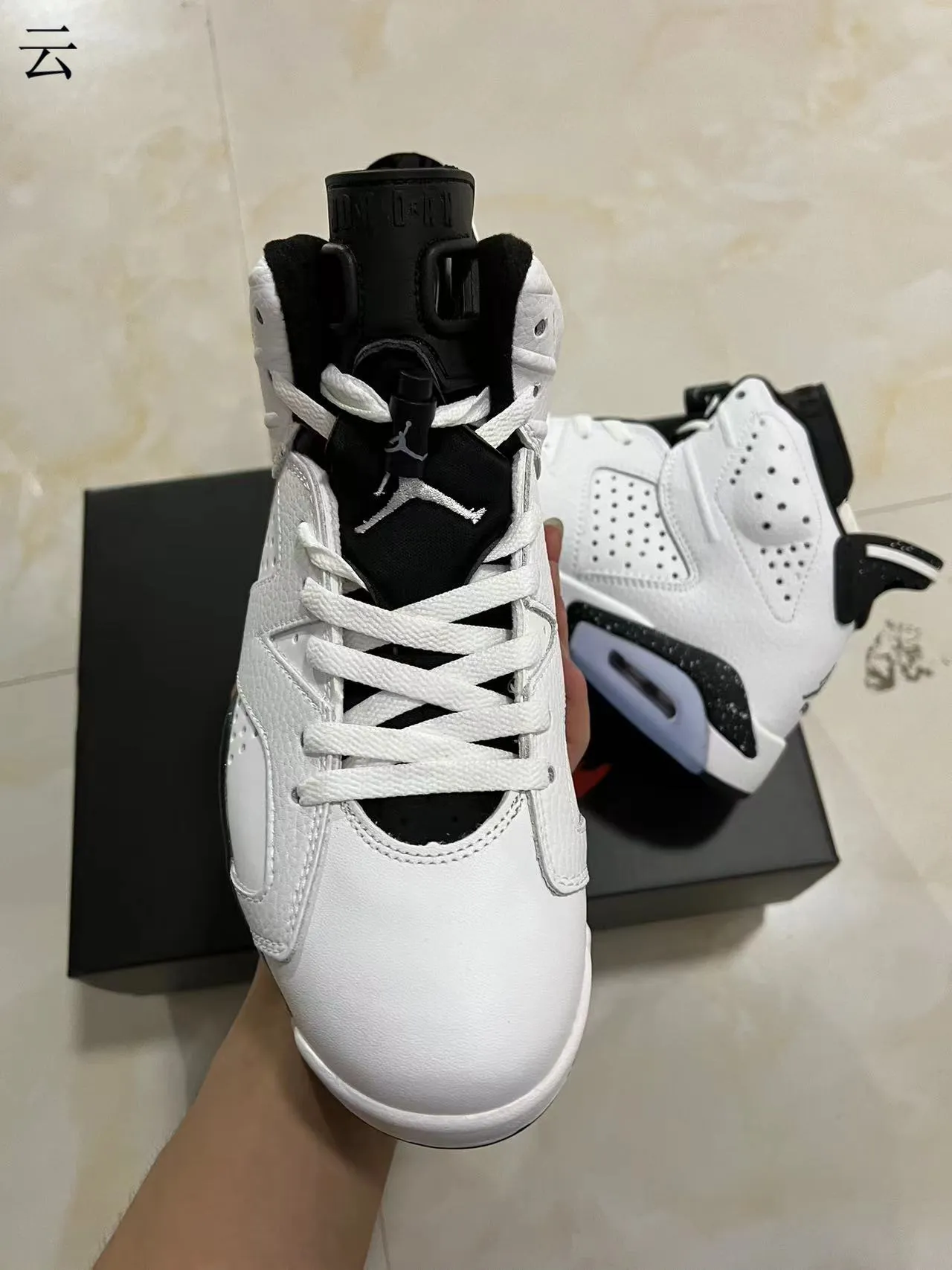 Air Jordan 6 Chaussures de basket blanc noir tacheté 3