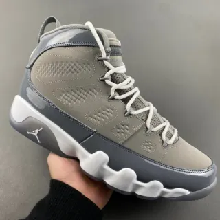 Zapatillas de baloncesto Air Jordan 9 con revestimiento gris brillante