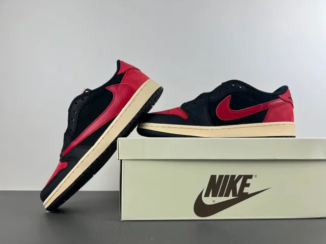Air Jordan Chaussures de Basketball Noir et Rouge Low-Top Perforées à l'Orteil 14