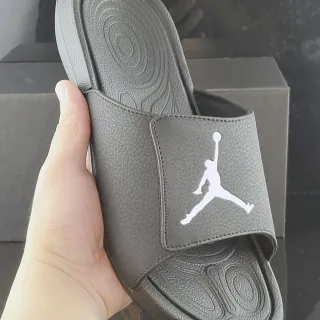 Air Jordan Slide 深灰色拖鞋