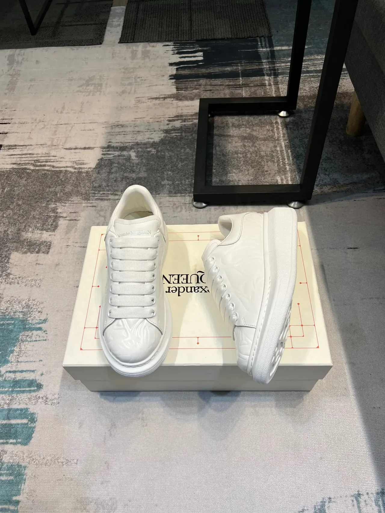 Alexander McQueen 全白色oversized厚底运动鞋 5