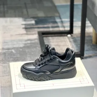 Alexander McQueen Oversized Sneaker Black Chunky Sneakers