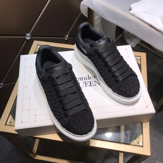 Alexander McQueen Oversized Sneaker Black Knitted Upper Lifestyle Sneakers 7