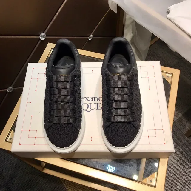 Alexander McQueen Oversized Sneaker Black Knitted Upper Lifestyle Sneakers 9