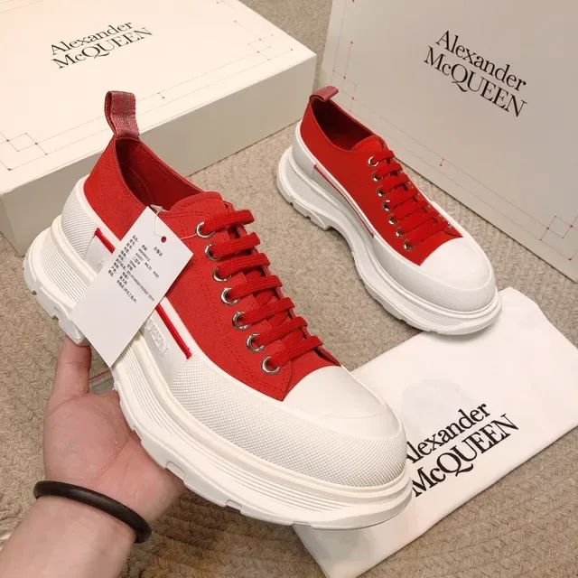 Alexander McQueen Rouge et Blanc Oversized Chunky Sneakers 6