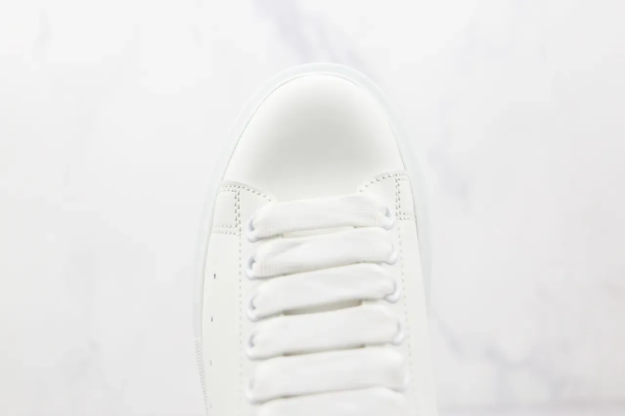 Alexander McQueen Sneakers Oversized Brancas e Azuis Lifestyle 5