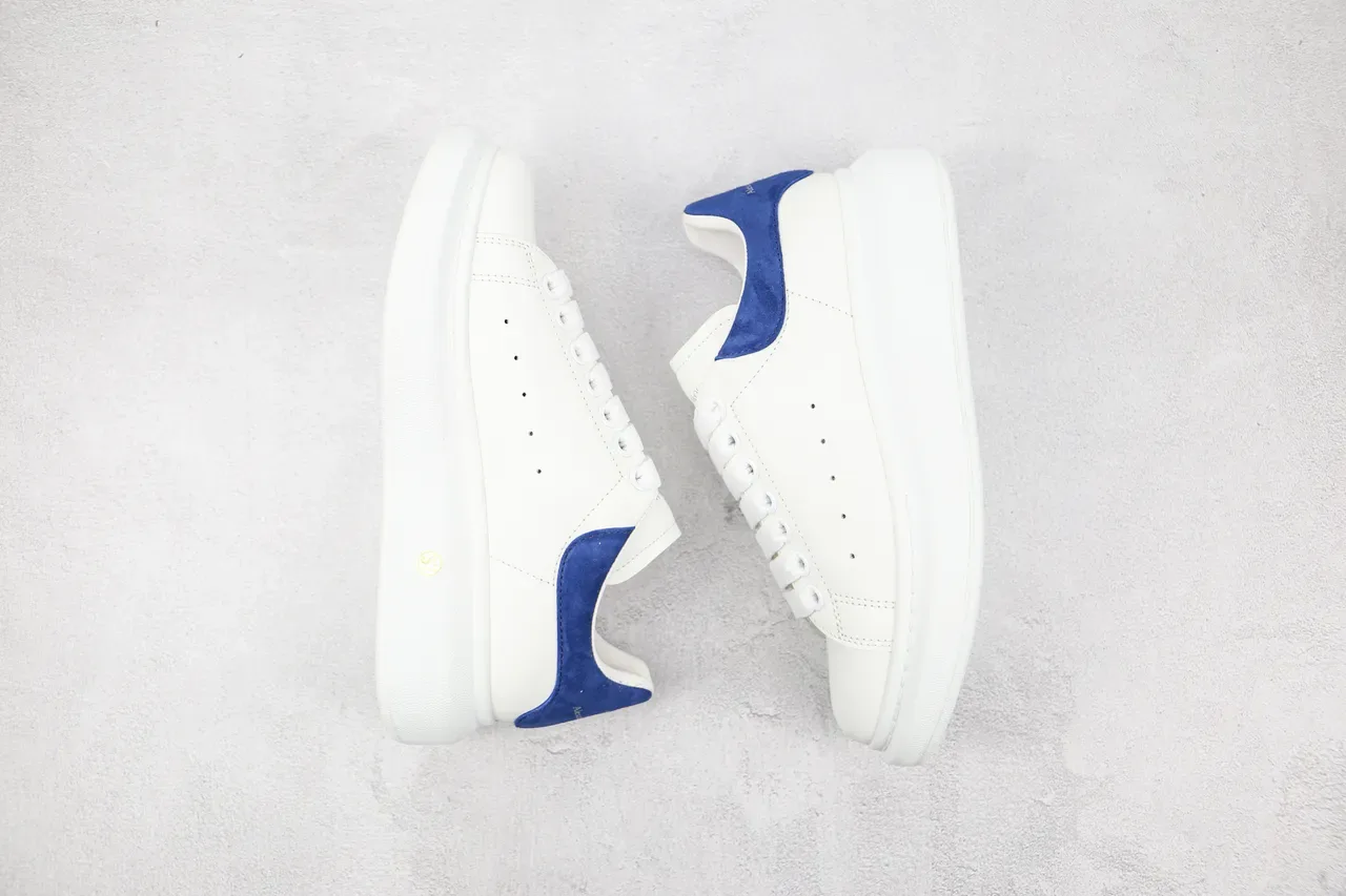 Alexander McQueen Sneakers Oversized Brancas e Azuis Lifestyle 9