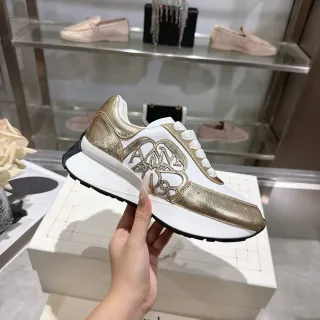 Alexander McQueen Oversized Sneaker White and Gold Lifestyle Sneakers