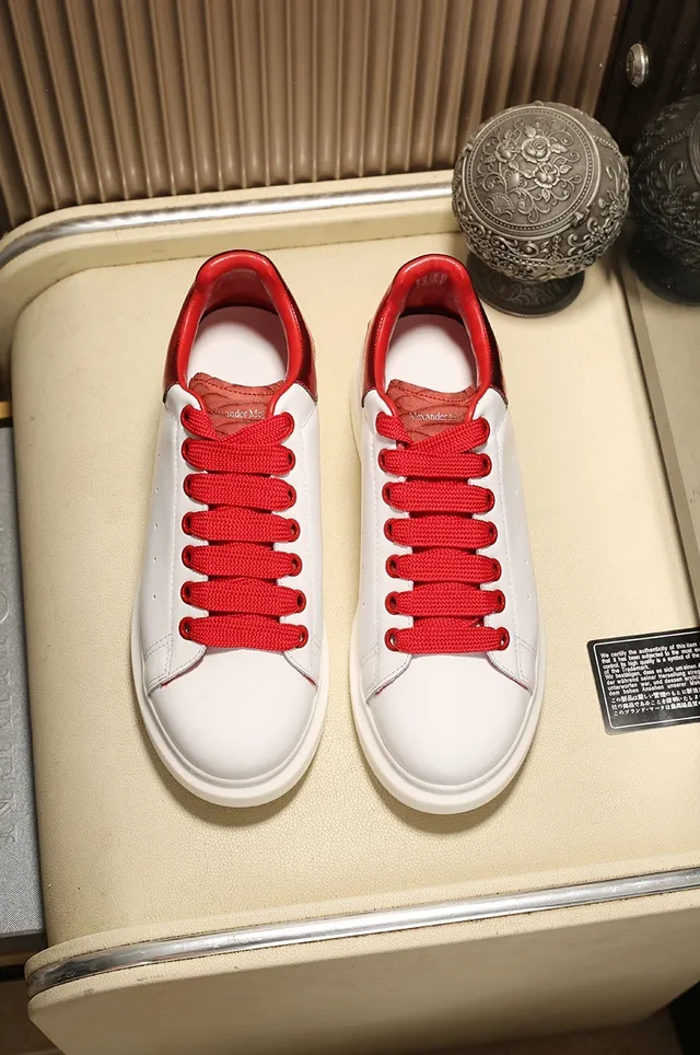 Alexander McQueen Oversized Sneaker White and Red Lifestyle Sneakers 8