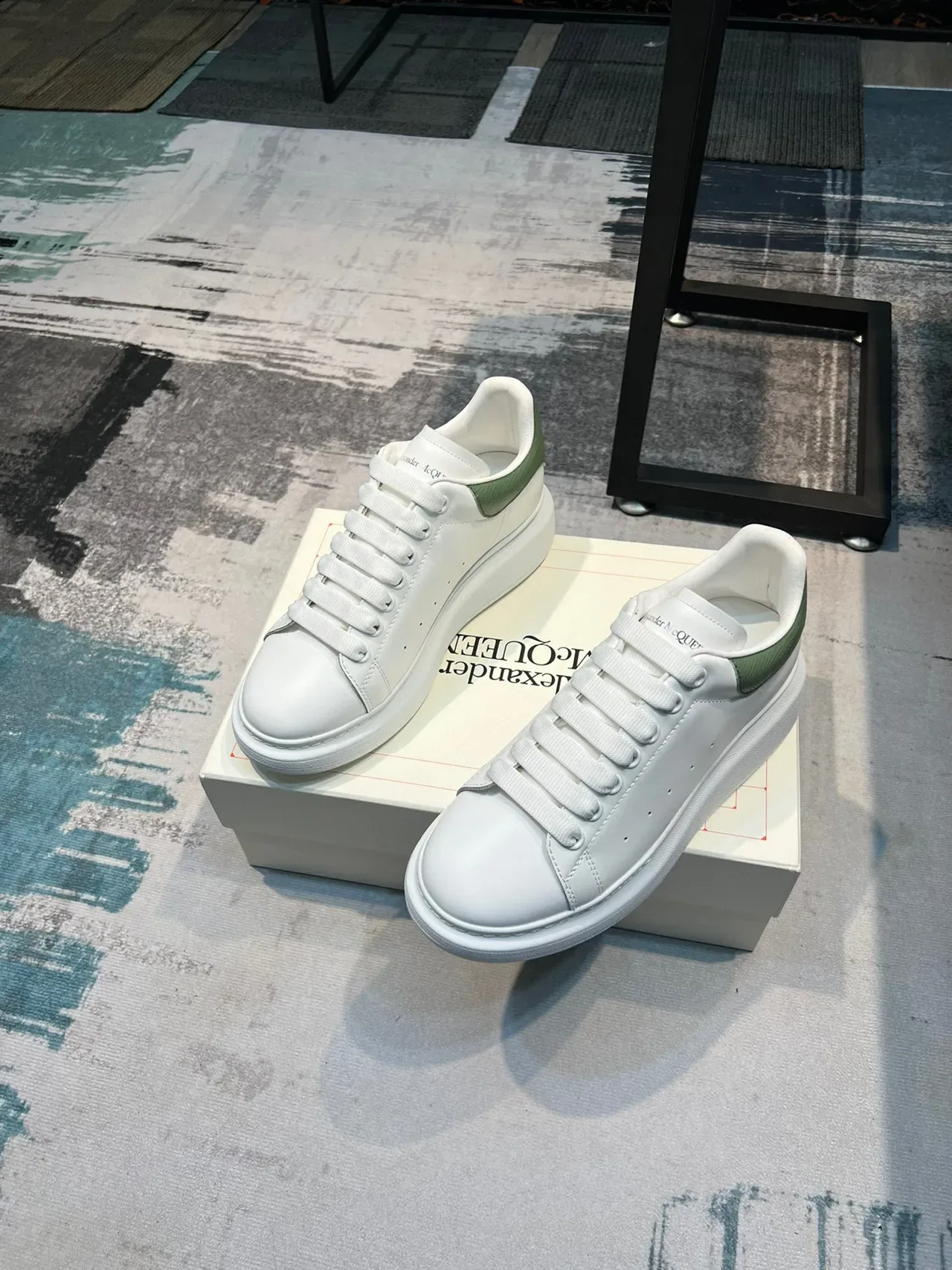 Alexander McQueen Oversized Sneaker White Green Platform Sole Smooth Leather Upper Lifestyle Sneakers 5