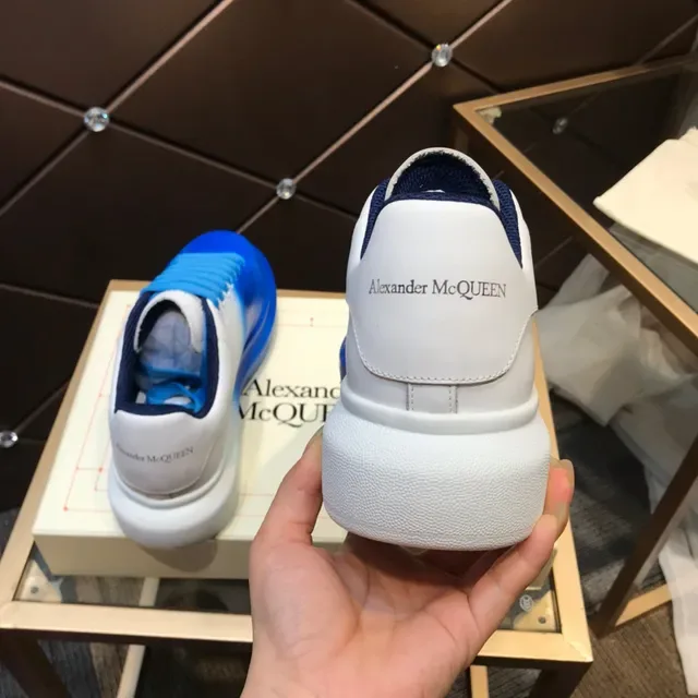 Alexander McQueen 白色到蓝色渐变宽松生活方式运动鞋 5
