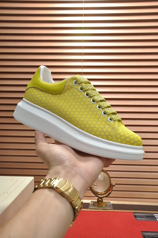 Alexander McQueen حذاء رياضي oversized أصفر منسوج ناعم أسلوب حياة 7