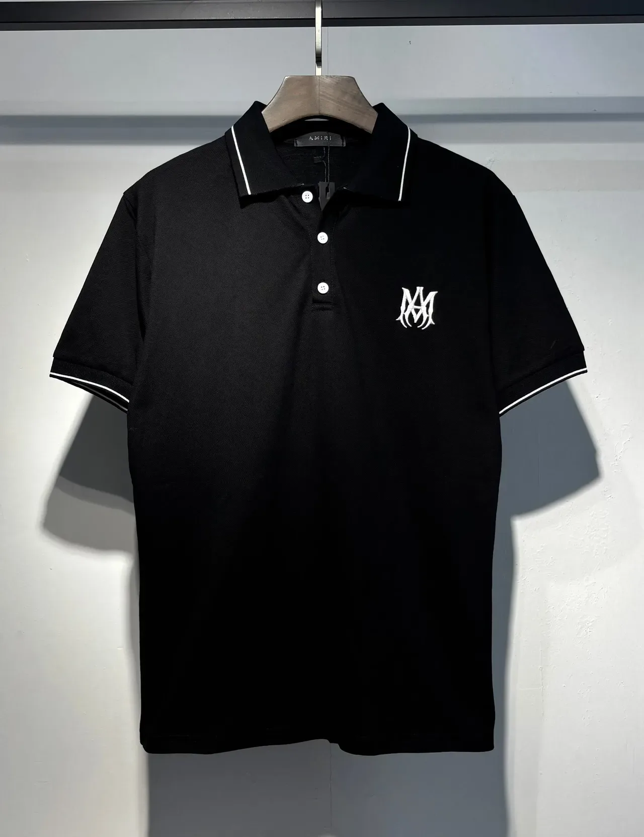 Camiseta Polo Amiri Monogram Preto Branco Embroidered Contrast Piping 3
