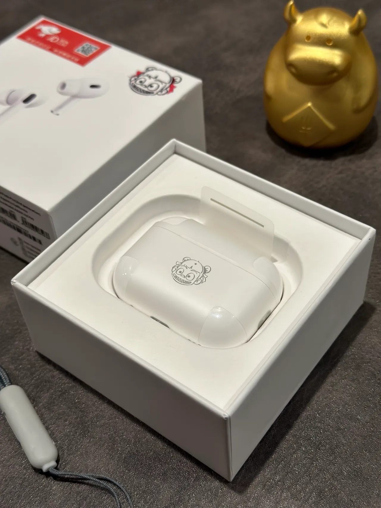 Apple AirPods White Stem-Style Matte Finish TWS Earbuds 9
