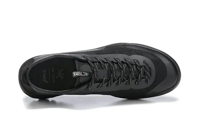 Arc'teryx Konseal LT أسود سكينرز لايف ستايل 11