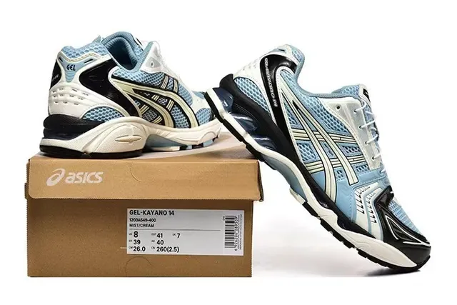 ASICS Gel-Kayano bleu clair noir blanc chaussures de course 6
