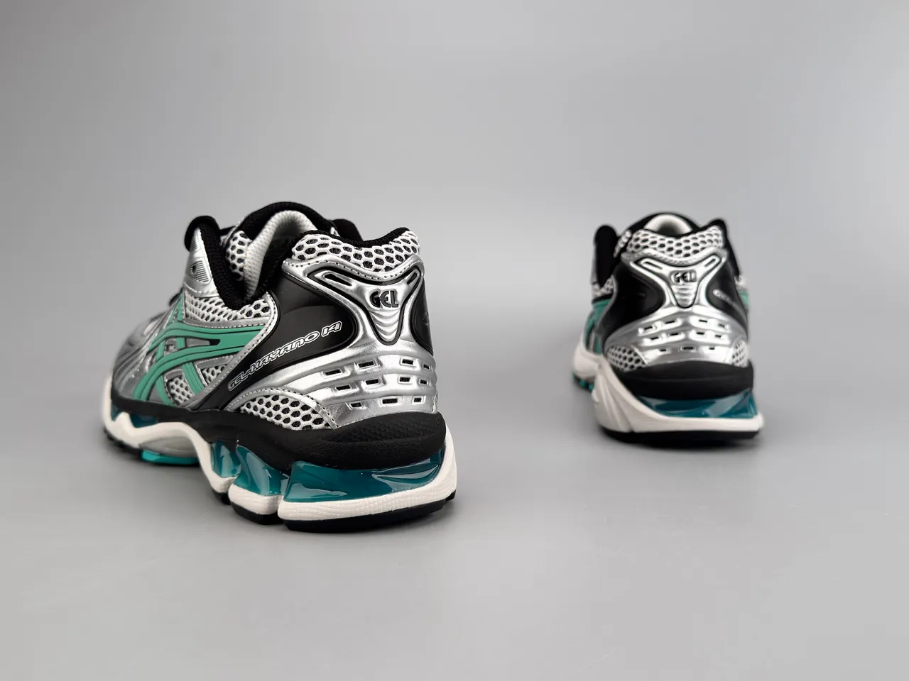 ASICS Gel-Kayano Silver Teal Black 跑鞋 6