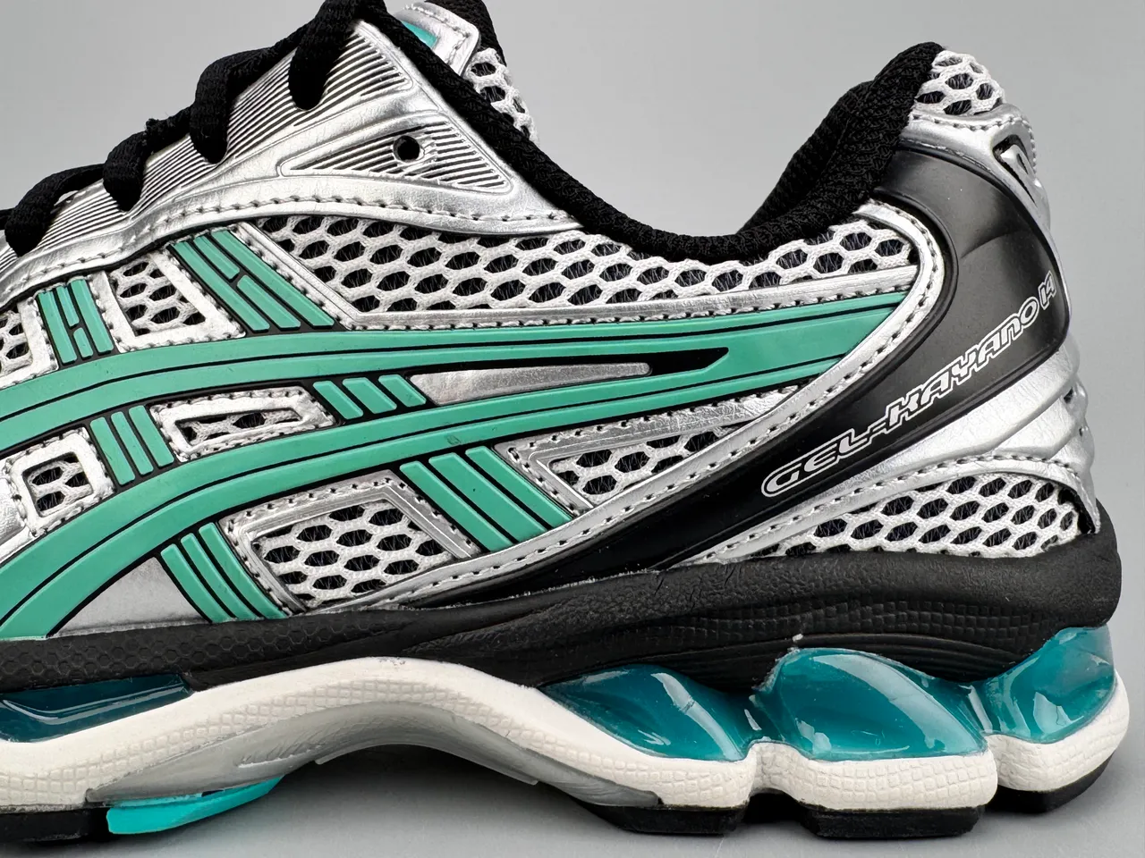ASICS Gel-Kayano Silver Teal Black 跑鞋 7
