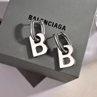 Balenciaga B Logo Hoop चांदी सफेद धातु अक्षर कान की मढ़ी