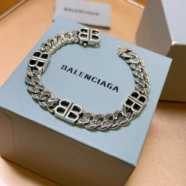 Balenciaga BB Chain 银黑 粗 Curb-Link 抛光金属 手链 6