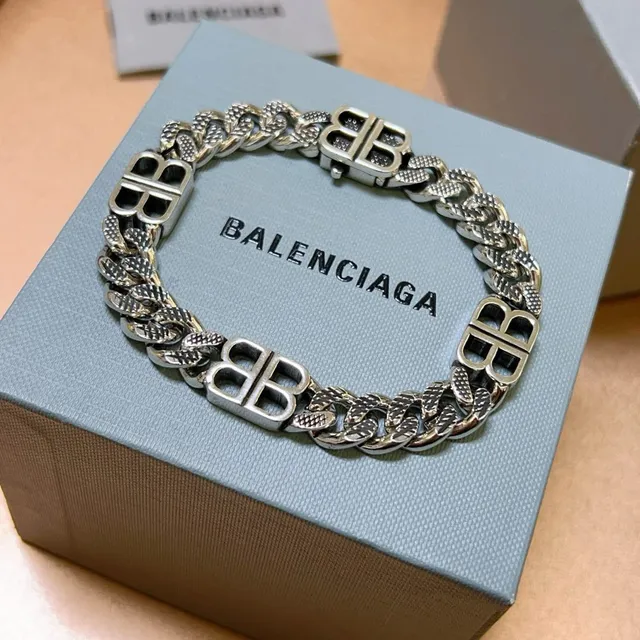 Balenciaga BB Chain 银黑 粗 Curb-Link 抛光金属 手链 9