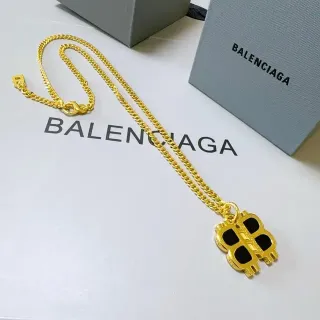 Balenciaga BB Logo 吊坠 金黑项链