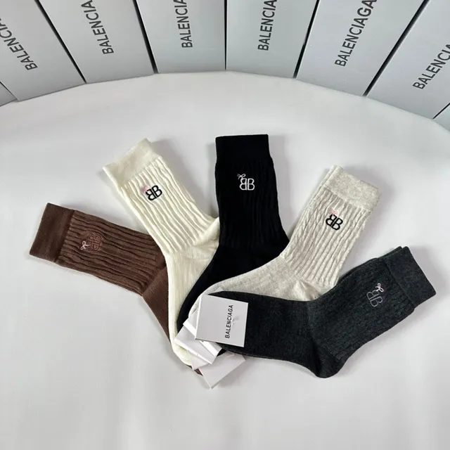 Balenciaga BB Logo রিবড ক্রু মোজা 5