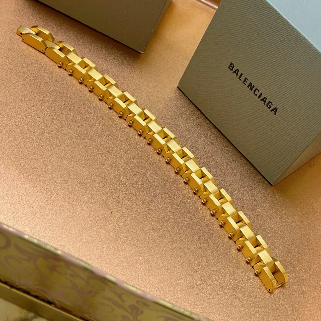 Balenciaga Chunky Articulated Gold-Tone Metal Bracelet 9