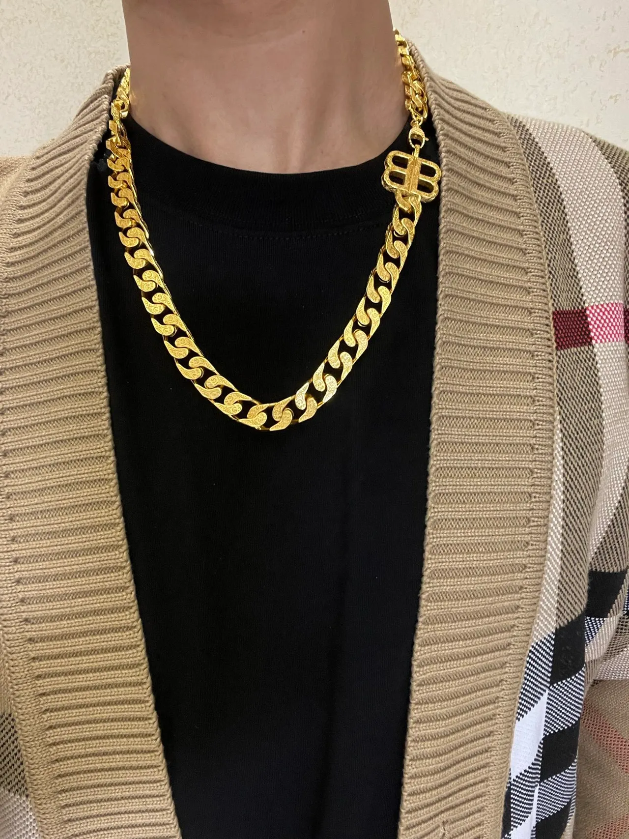 Balenciaga मोटी कर्ब-लिंक सोने की चेन हार 6
