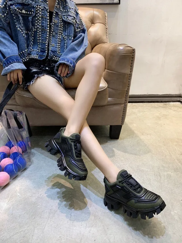 Balenciaga Defender Verde Oliva Zapatillas Chunky 2