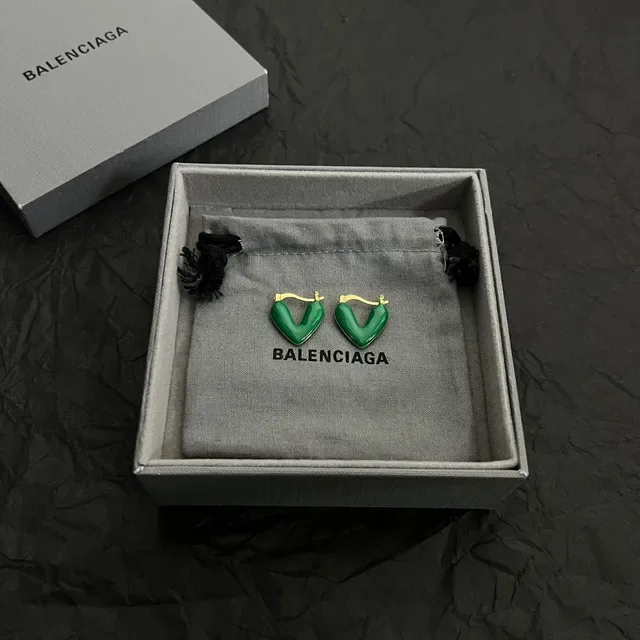 Balenciaga أقراط قلب خاتم أخضر مينا ذهبي 6