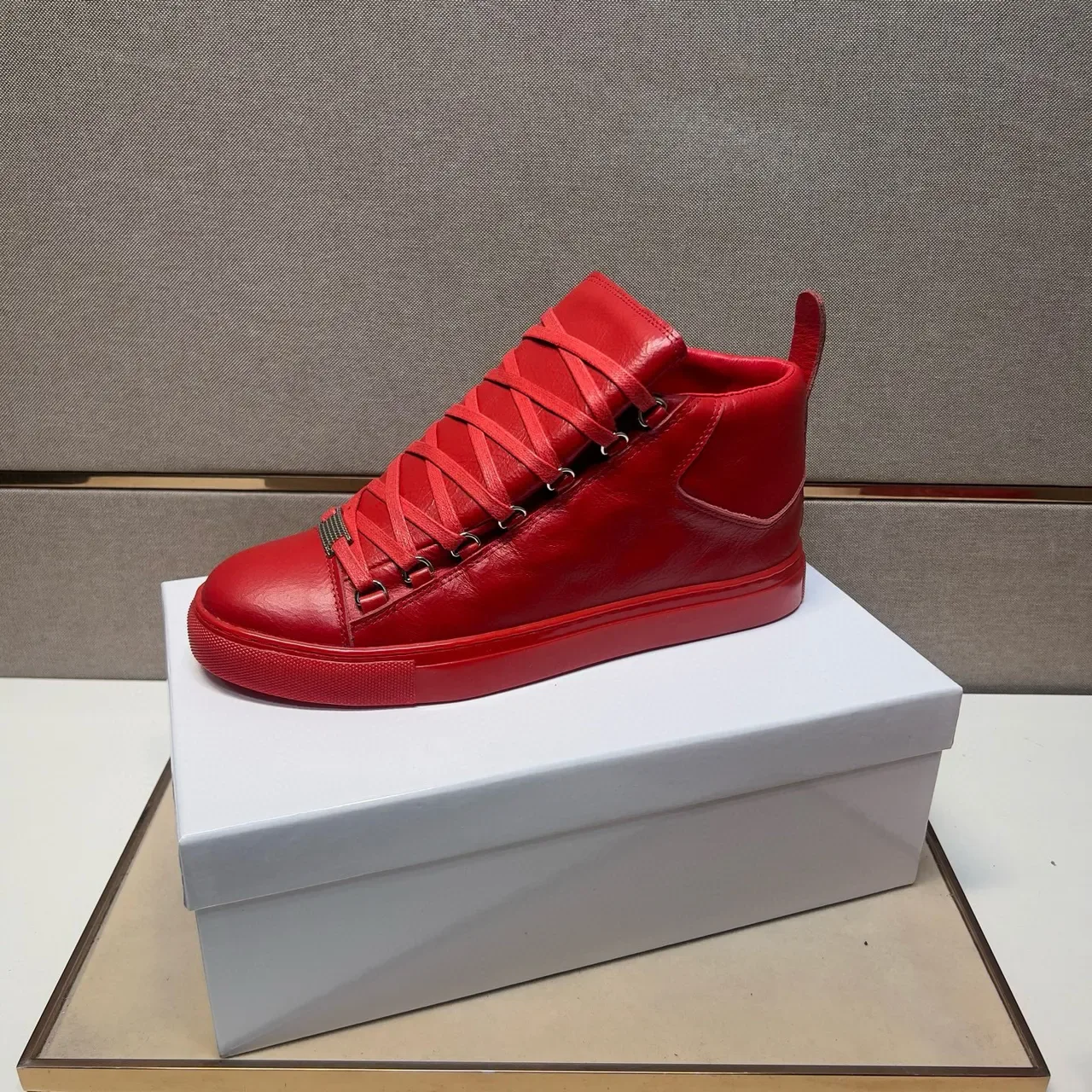 Balenciaga Le Cagole Red High-Top Lifestyle Sneakers 5