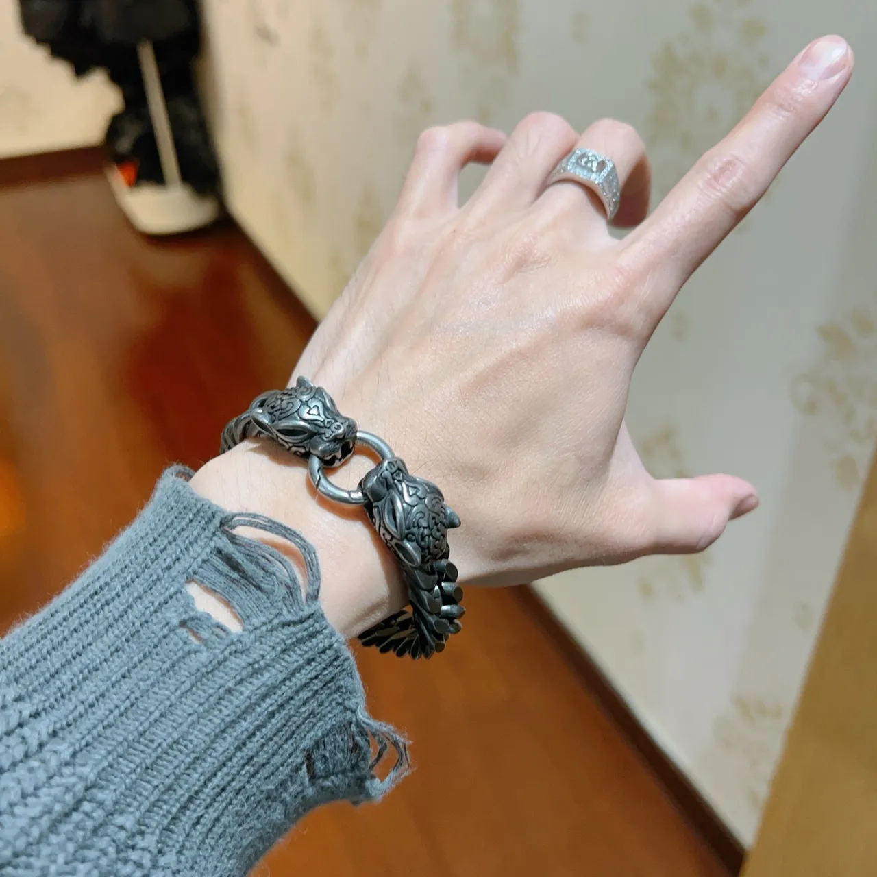 Balenciaga Pulsera Cadena Curb Cabeza de León 4