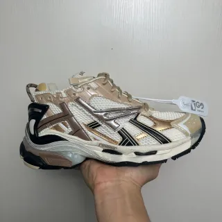 Balenciaga Runner বেইজ সোনালি সাদা মোটা স্নিকার্স