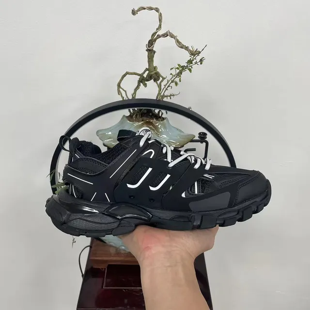 Balenciaga Runner sneakers noires et blanches chunky 6