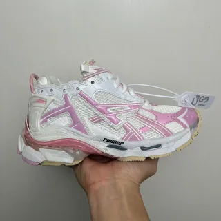 Balenciaga Runner sneakers chunky blanches et roses