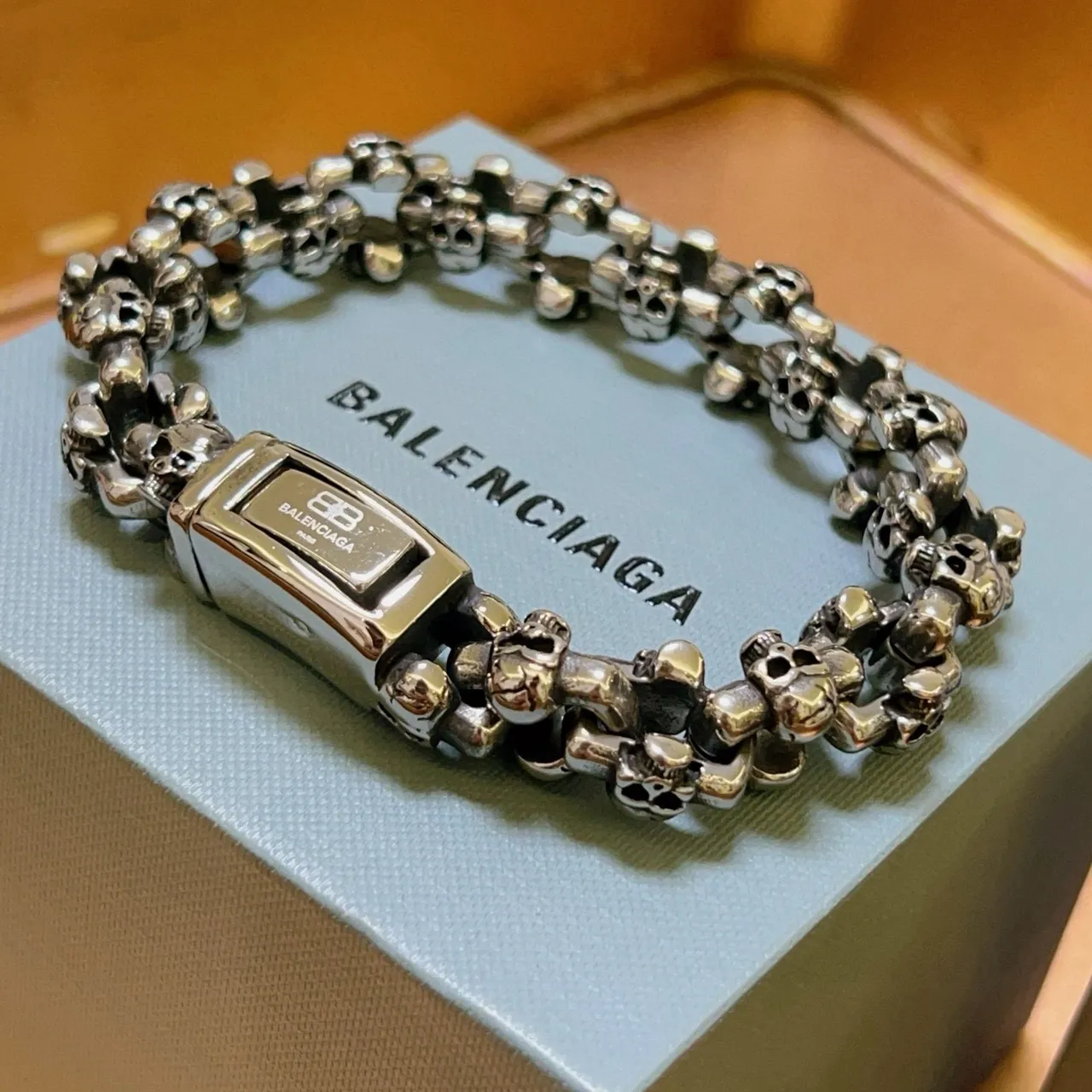 Balenciaga Pulsera de Cadena de Calavera Pulsera de Metal Tono Plateado 2