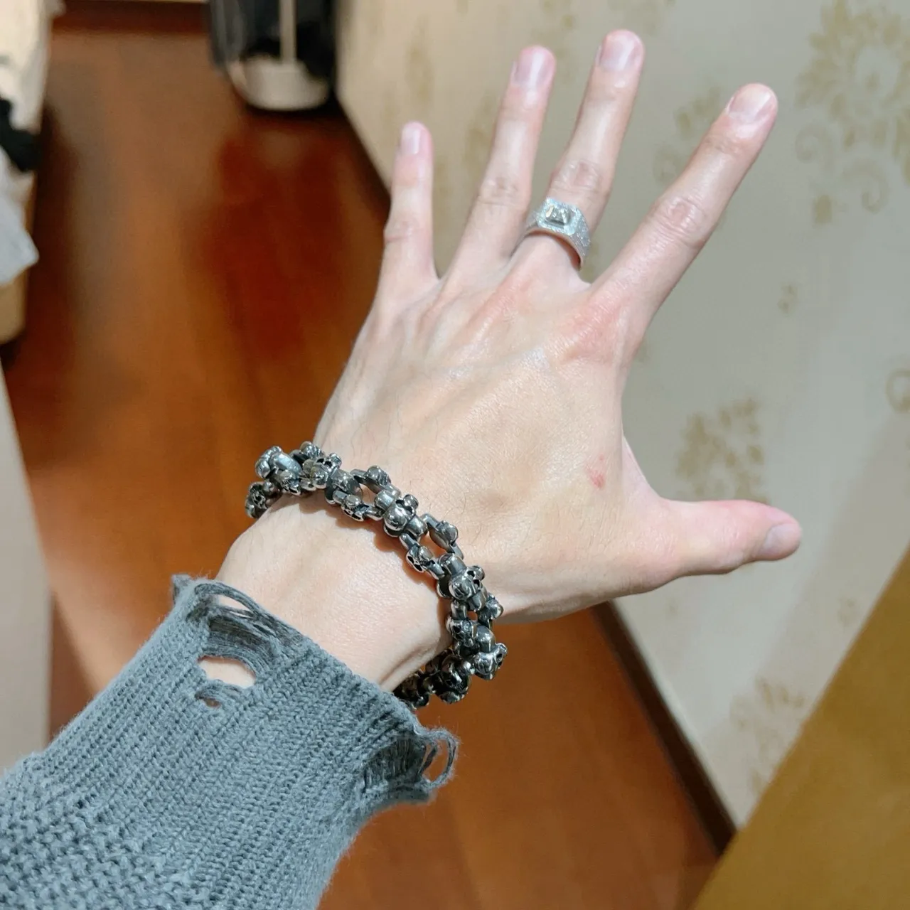 Balenciaga Pulsera de Cadena de Calavera Pulsera de Metal Tono Plateado 8