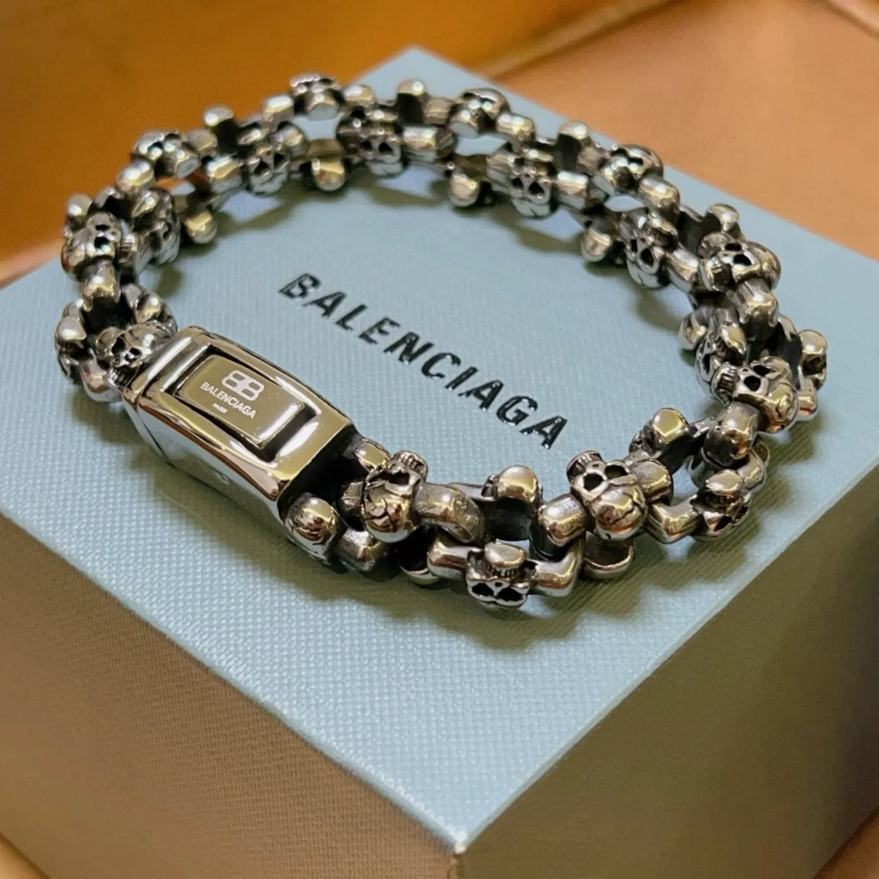 Balenciaga Pulsera de Cadena de Calavera Pulsera de Metal Tono Plateado 9