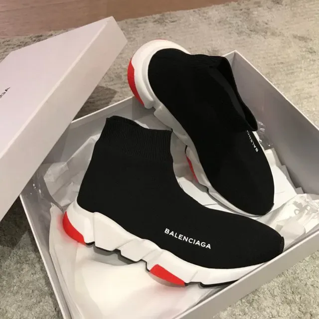 Balenciaga Speed Trainer काली सफेद लाल लाइफस्टाइल स्नीकर 5