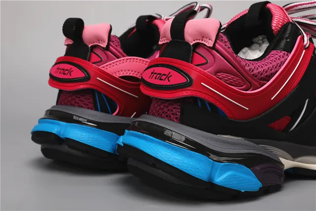 Balenciaga Track Trainer rosa negro azul chunky sneakers 2