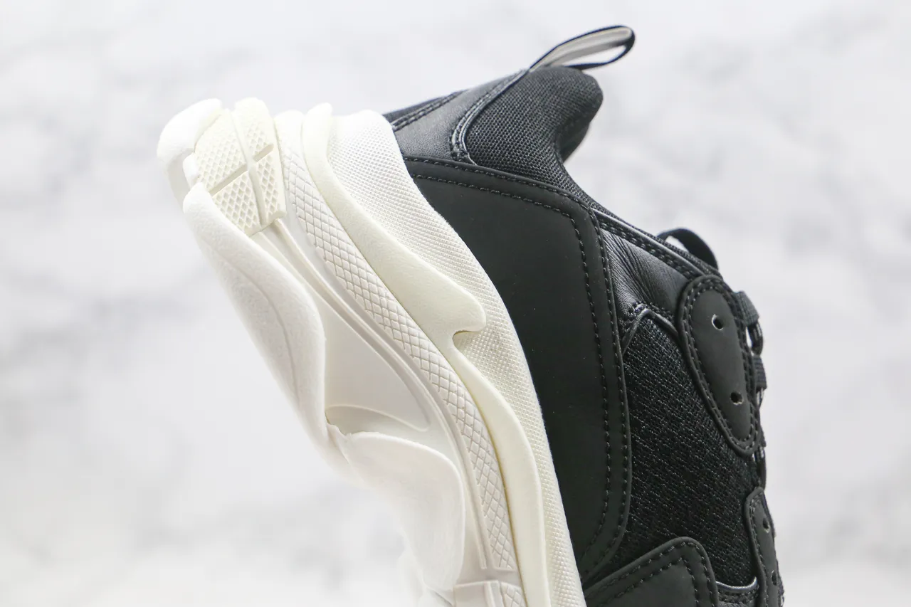 Balenciaga Triple S Sneakers Noires et Off-White Chunky 4