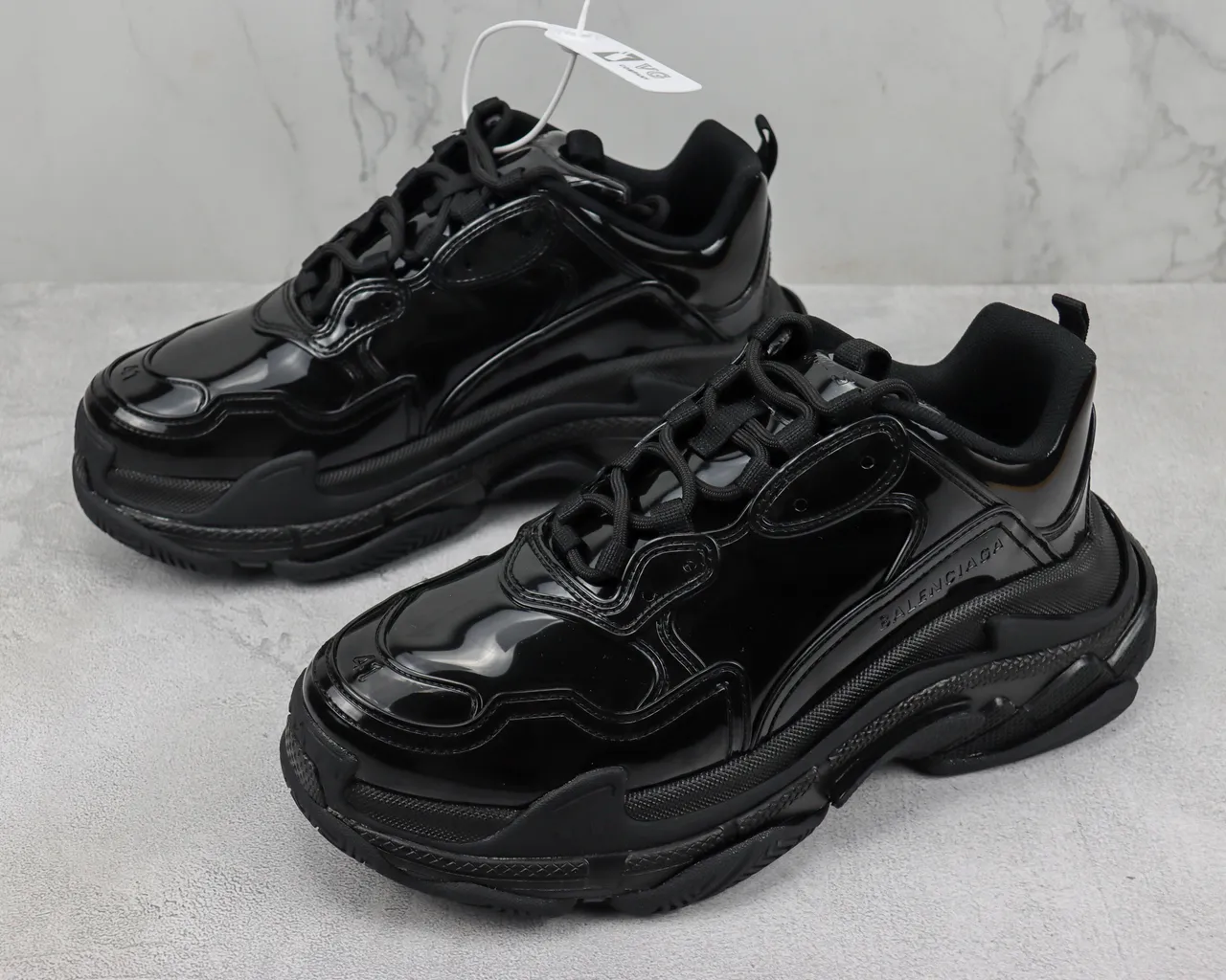 Balenciaga Triple S Baskets chunky noirs brillants 4