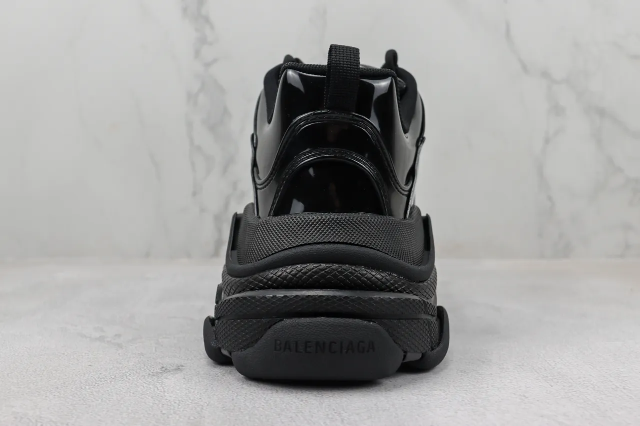 Balenciaga Triple S Baskets chunky noirs brillants 9