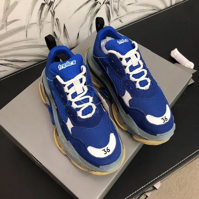 巴伦西亚加 Triple S 皇家蓝白厚底运动鞋 3
