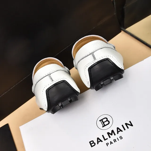 Balmain B-Court 白银 粒面皮革 金属扣 乐福鞋 2