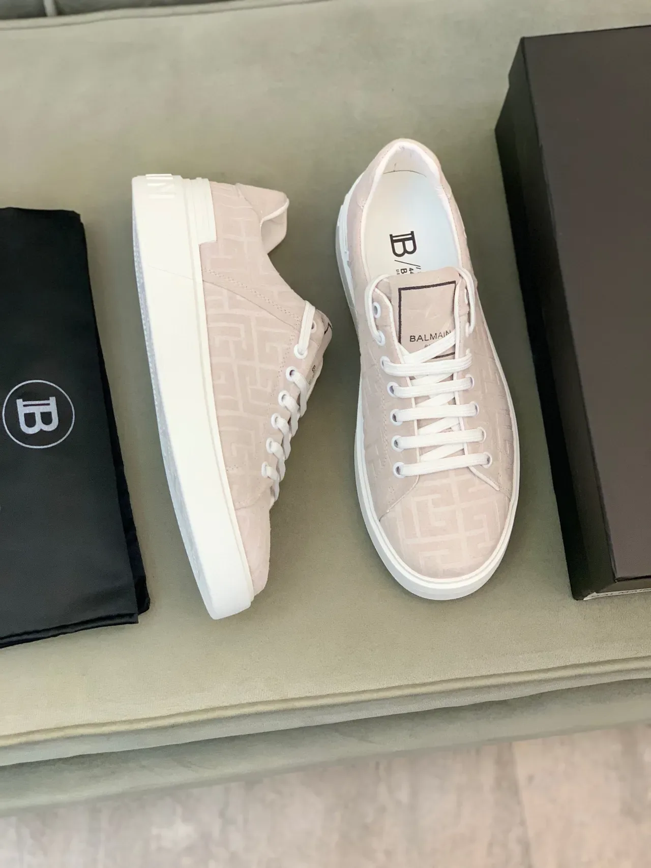 Balmain Beige Blanco Monogramado Upper Low-Top Lifestyle Zapatillas 8